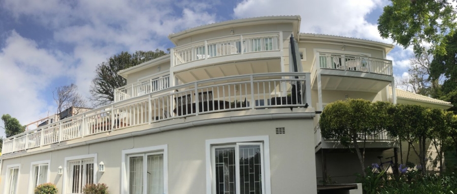 7 Bedroom Property for Sale in Paradise Western Cape